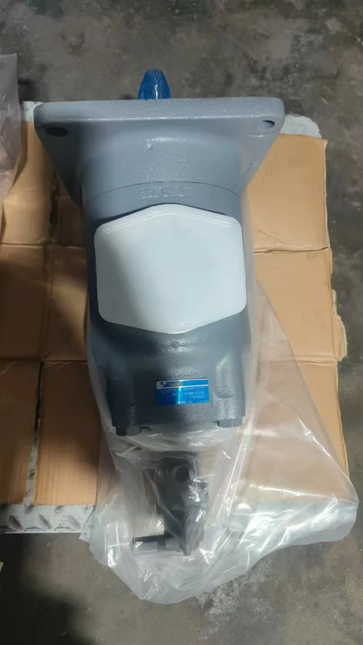 Hydraulic Pump SQP432 SQP421 SQP321 SQP431 Series Triple Vane Pump SQP43-60-30-86AA-18-S116 F11-SQP432-60-35-14-86-DDC-18 factory